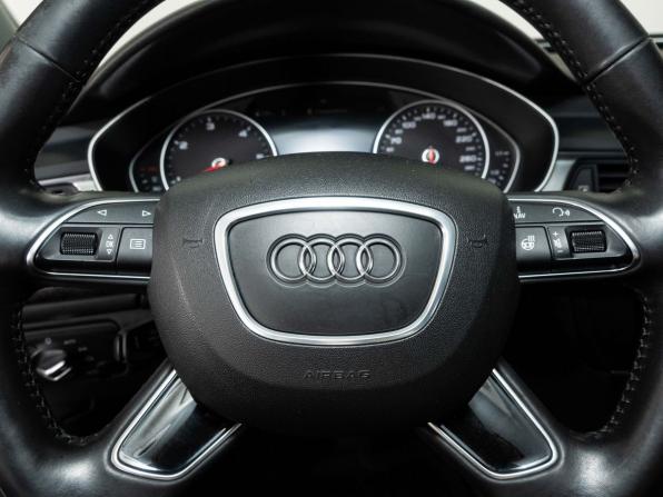Audi A6 IV (C7) Рестайлинг с пробегом 2017 года, цена 2 310 000 рублей, 210000 км, седан, Автокод Объявления
