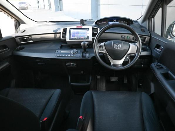 Honda Freed I Рестайлинг с пробегом 2014 года, цена 949 000 рублей, 156178 км, компактвэн, Автокод Объявления