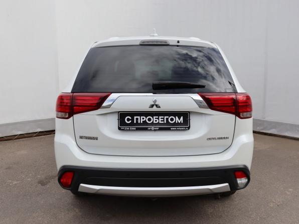 Mitsubishi Outlander III Рестайлинг 2 с пробегом 2017 года, цена 1 855 000 рублей, 122251 км, внедорожник, Автокод Объявления