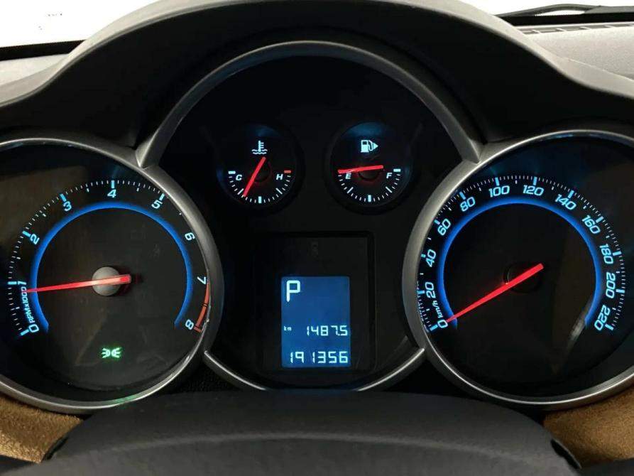 Chevrolet Cruze I Рестайлинг Псков  - изображение 10