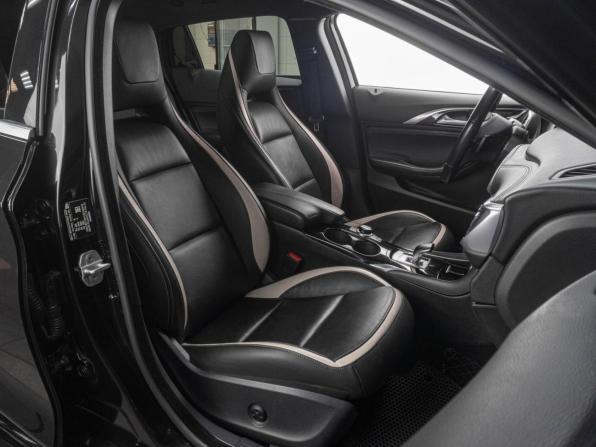 Infiniti Q30 с пробегом 2017 года, цена 3 099 000 рублей, 53845 км, хэтчбек, Автокод Объявления
