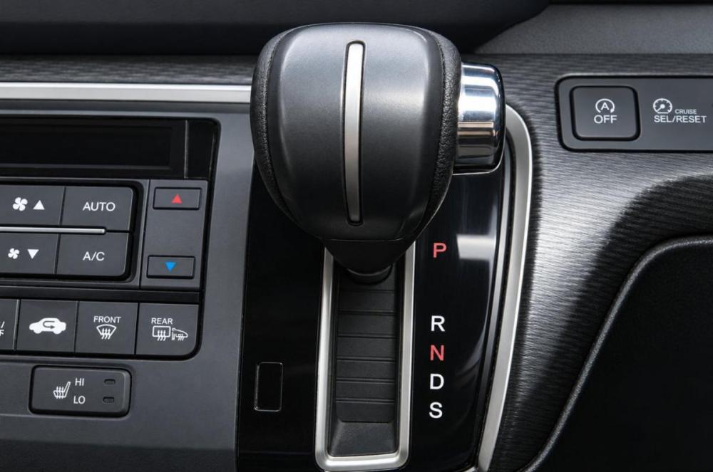 Honda Stepwgn V Рестайлинг Челябинск  - изображение 15