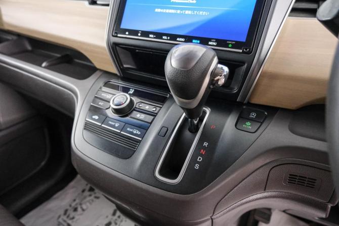 Honda Freed II с пробегом 2019 года, цена 1 499 000 рублей, 88500 км, компактвэн, Автокод Объявления