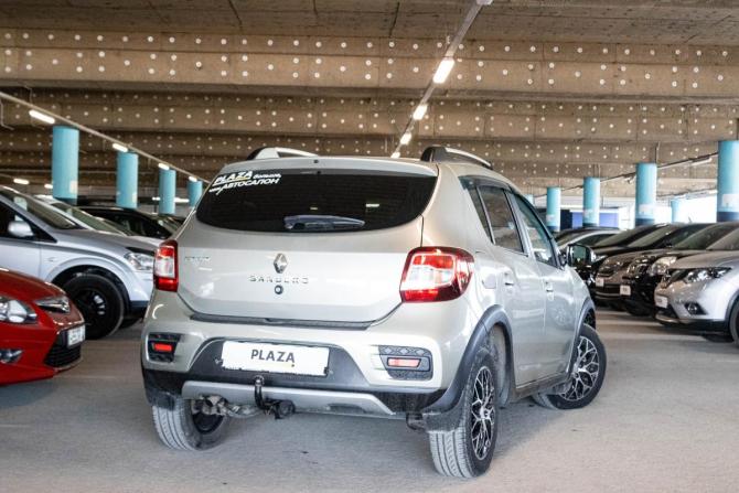 Renault Sandero II с пробегом 2015 года, цена 899 000 рублей, 154208 км, хэтчбек, Автокод Объявления