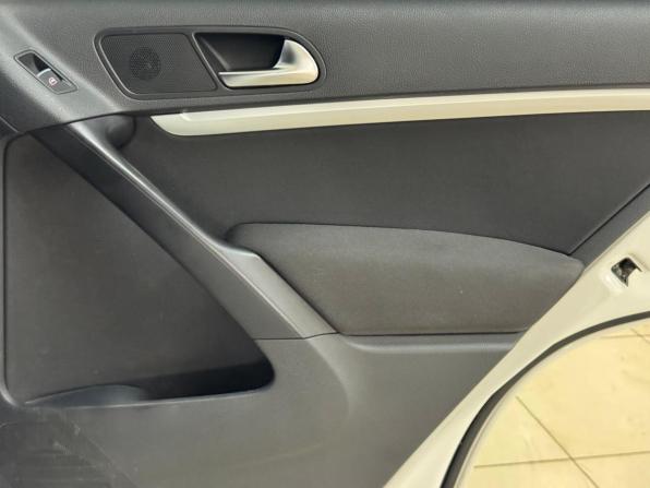 Volkswagen Tiguan I Рестайлинг с пробегом 2013 года, цена 1 490 000 рублей, 158025 км, внедорожник, Автокод Объявления