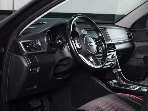 Kia Optima IV Рестайлинг с пробегом 2019 года, цена 2 174 995 рублей, 99208 км, седан, Автокод Объявления