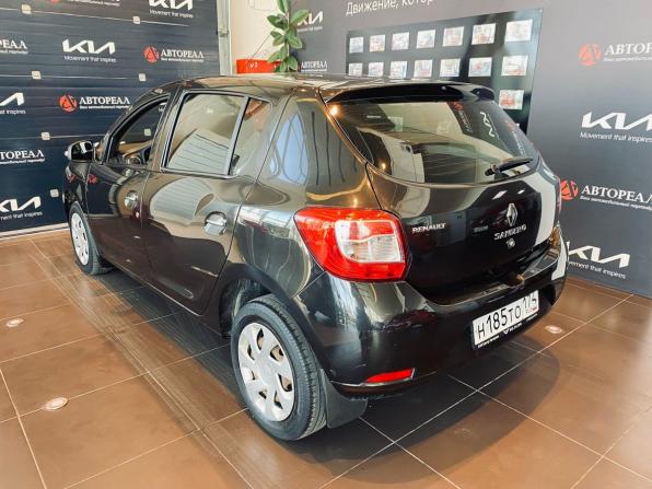 Renault Sandero II с пробегом 2015 года, цена 990 000 рублей, 78000 км, хэтчбек, Автокод Объявления