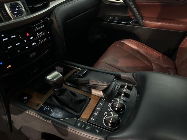 Lexus LX III Рестайлинг 2 с пробегом 2019 года, цена 10 000 000 рублей, 90376 км, внедорожник, Автокод Объявления