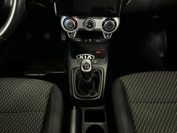 Kia Rio IV с пробегом 2018 года, цена 1 250 000 рублей, 162000 км, седан, Автокод Объявления