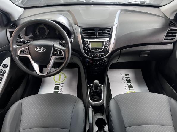 Hyundai Solaris I Рестайлинг с пробегом 2014 года, цена 945 000 рублей, 131719 км, хэтчбек, Автокод Объявления