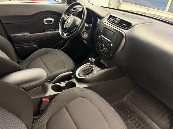 Kia Soul II Рестайлинг с пробегом 2018 года, цена 1 610 000 рублей, 91061 км, хэтчбек, Автокод Объявления