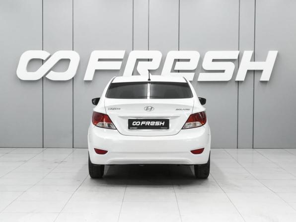 Hyundai Solaris I с пробегом 2013 года, цена 969 000 рублей, 207228 км, седан, Автокод Объявления