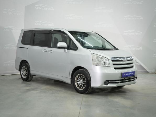 Toyota Noah II (R70) с пробегом 2007 года, цена 1 030 000 рублей, 454233 км, минивэн, Автокод Объявления