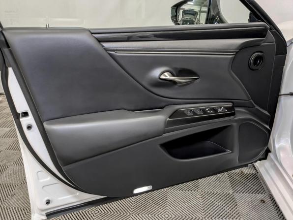 Lexus ES VII с пробегом 2020 года, цена 3 300 000 рублей, 144669 км, седан, Автокод Объявления