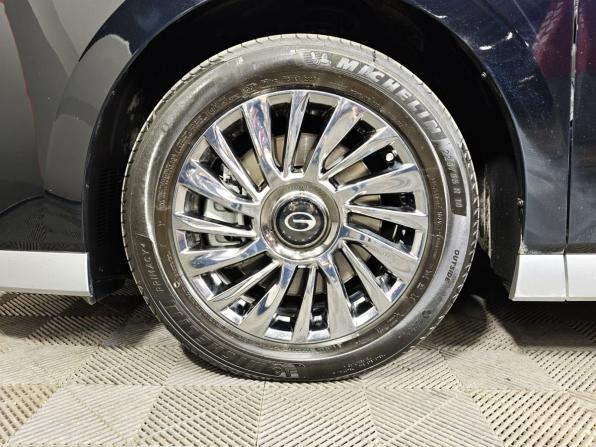 GAC M8 с пробегом 2023 года, цена 4 150 000 рублей, 45326 км, минивэн, Автокод Объявления