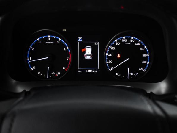 Toyota RAV4 IV (XA40) Рестайлинг с пробегом 2018 года, цена 2 399 000 рублей, 84815 км, внедорожник, Автокод Объявления