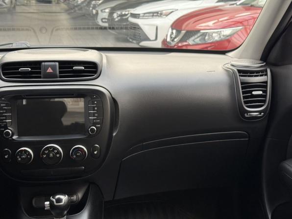 Kia Soul II Рестайлинг с пробегом 2018 года, цена 1 540 000 рублей, 80140 км, хэтчбек, Автокод Объявления