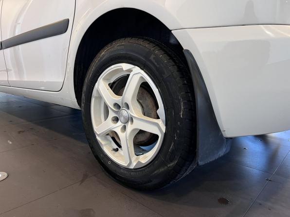 Skoda Roomster I Рестайлинг с пробегом 2013 года, цена 650 000 рублей, 178940 км, компактвэн, Автокод Объявления