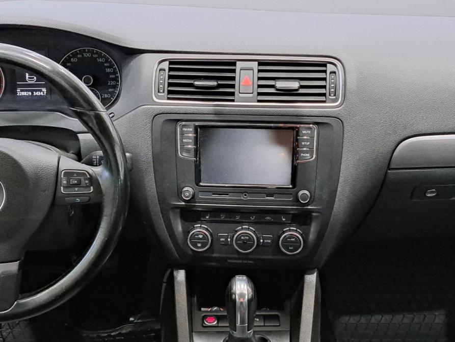 Volkswagen Jetta VI Казань  - изображение 18