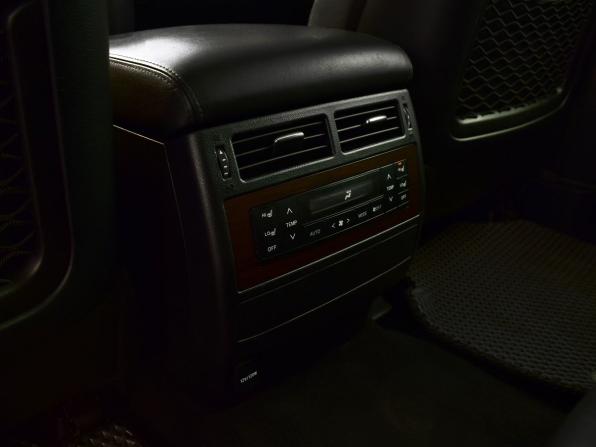 Toyota Land Cruiser 200 Series Рестайлинг 2 с пробегом 2018 года, цена 5 985 995 рублей, 229226 км, внедорожник, Автокод Объявления
