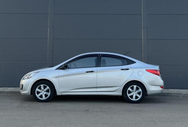 Hyundai Solaris I с пробегом 2012 года, цена 610 000 рублей, 127692 км, седан, Автокод Объявления