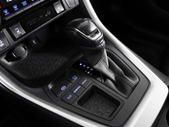 Toyota RAV4 V (XA50) с пробегом 2021 года, цена 2 489 000 рублей, 76617 км, внедорожник, Автокод Объявления