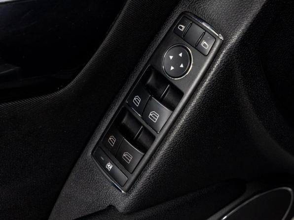 Mercedes-Benz C-Класс III (W204) с пробегом 2010 года, цена 1 129 000 рублей, 210997 км, седан, Автокод Объявления