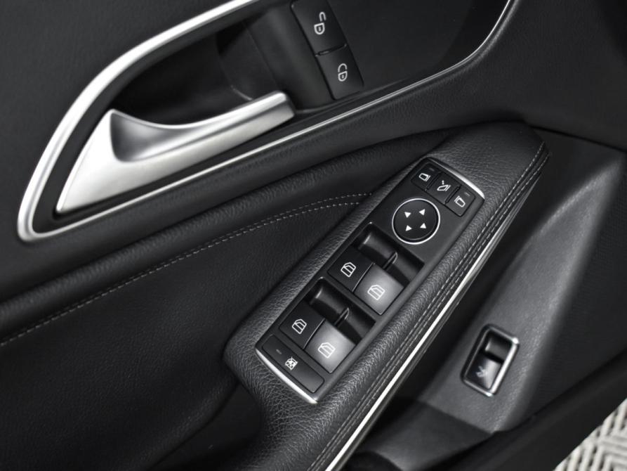 Mercedes-Benz CLA I (C117 X117) Санкт-Петербург  - изображение 18