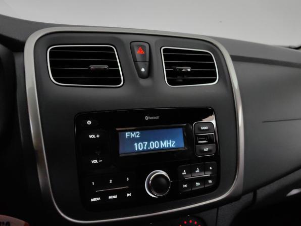 Renault Sandero II Рестайлинг с пробегом 2020 года, цена 1 248 000 рублей, 95831 км, хэтчбек, Автокод Объявления