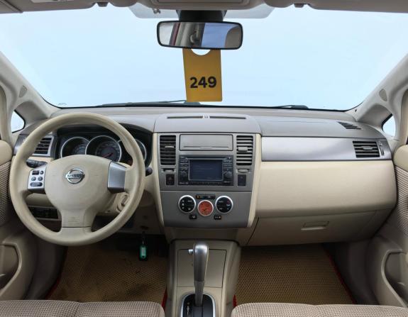 Nissan Tiida I с пробегом 2010 года, цена 750 000 рублей, 148000 км, хэтчбек, Автокод Объявления