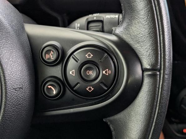 Mini Countryman II с пробегом 2019 года, цена 3 000 000 рублей, 77588 км, внедорожник, Автокод Объявления