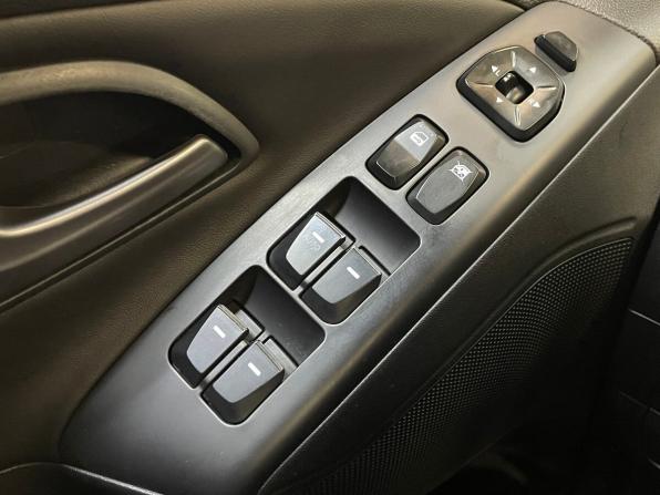 Hyundai ix35 I Рестайлинг с пробегом 2014 года, цена 1 140 000 рублей, 228785 км, внедорожник, Автокод Объявления