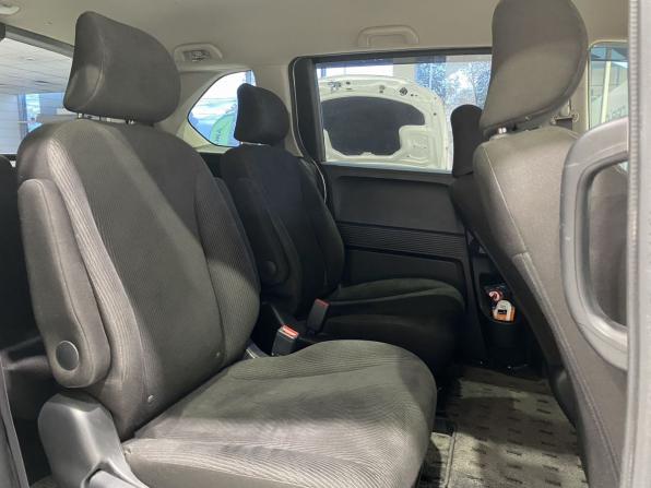 Honda Freed I Рестайлинг с пробегом 2012 года, цена 1 129 900 рублей, 106400 км, компактвэн, Автокод Объявления