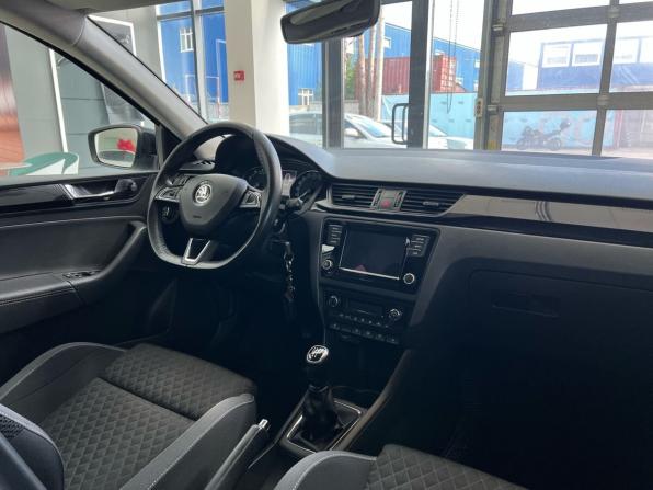 Skoda Rapid I Рестайлинг с пробегом 2018 года, цена 1 319 000 рублей, 124798 км, лифтбек, Автокод Объявления