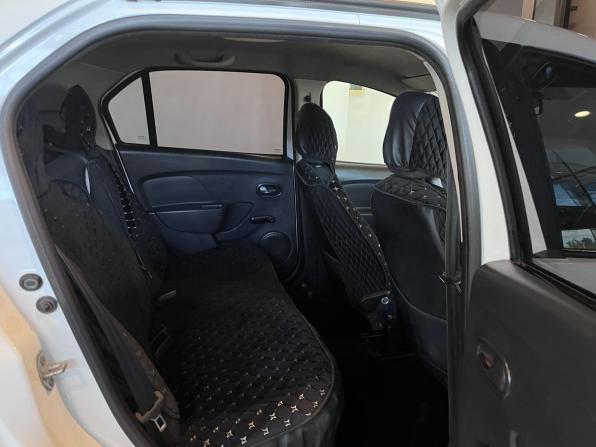 Renault Logan II с пробегом 2017 года, цена 306 200 рублей, 329356 км, седан, Автокод Объявления