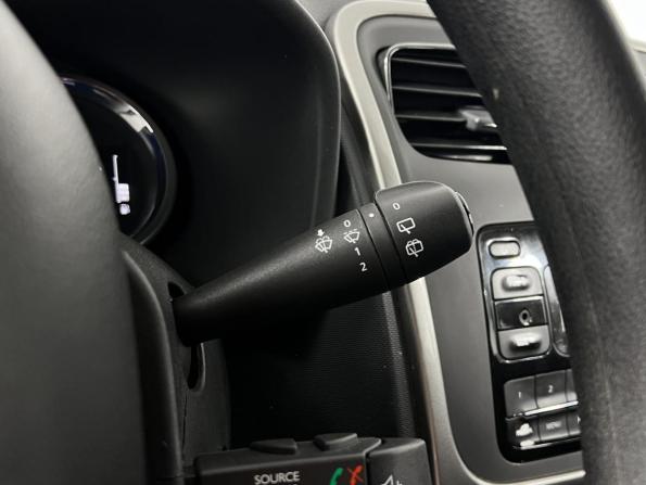 Renault Sandero II Рестайлинг с пробегом 2021 года, цена 1 289 200 рублей, 72023 км, хэтчбек, Автокод Объявления