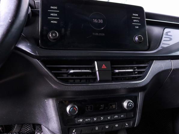Skoda Rapid II с пробегом 2021 года, цена 1 649 000 рублей, 148500 км, лифтбек, Автокод Объявления