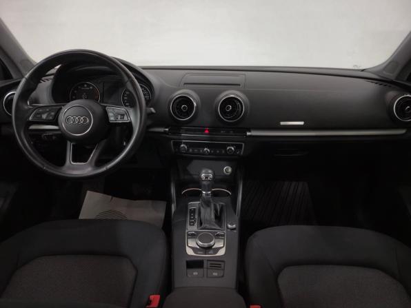 Audi A3 III (8V) Рестайлинг с пробегом 2018 года, цена 2 100 000 рублей, 89323 км, седан, Автокод Объявления