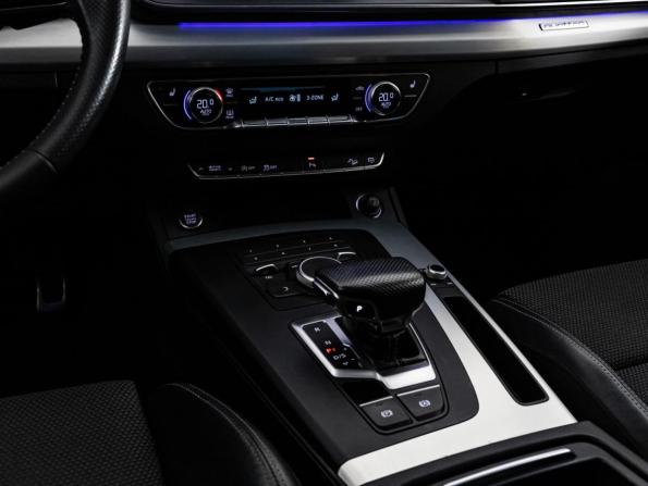 Audi Q5 II (FY) с пробегом 2018 года, цена 2 499 000 рублей, 198654 км, внедорожник, Автокод Объявления