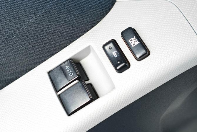 Toyota Yaris II с пробегом 2006 года, цена 749 000 рублей, 273208 км, хэтчбек, Автокод Объявления
