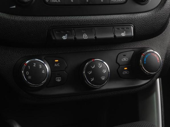 Kia Ceed II с пробегом 2015 года, цена 1 349 000 рублей, 87381 км, хэтчбек, Автокод Объявления