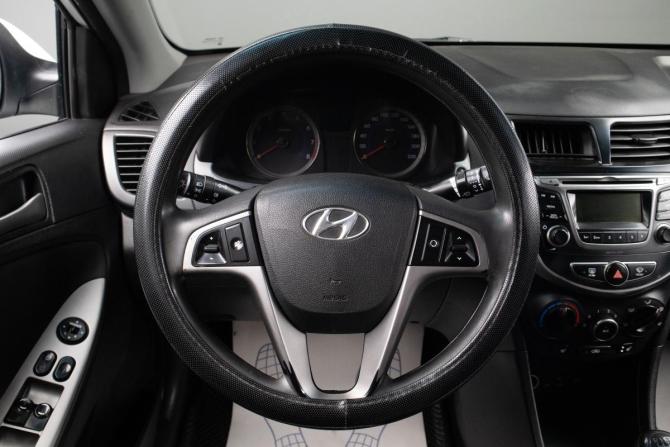 Hyundai Solaris I Рестайлинг с пробегом 2016 года, цена 699 000 рублей, 170000 км, седан, Автокод Объявления