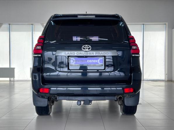 Toyota Land Cruiser Prado 150 Series Рестайлинг 2 с пробегом 2019 года, цена 4 995 000 рублей, 104000 км, внедорожник, Автокод Объявления