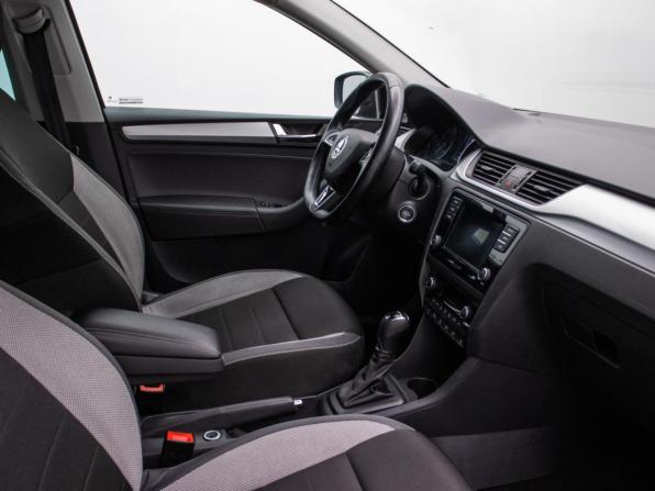 Skoda Rapid I Рестайлинг с пробегом 2019 года, цена 1 024 000 рублей, 204488 км, лифтбек, Автокод Объявления