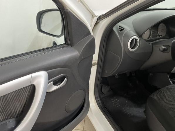 Renault Logan I Рестайлинг с пробегом 2010 года, цена 400 000 рублей, 298094 км, седан, Автокод Объявления
