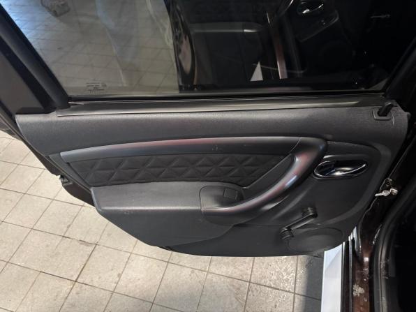 Renault Duster I Рестайлинг с пробегом 2015 года, цена 1 119 000 рублей, 93000 км, внедорожник, Автокод Объявления