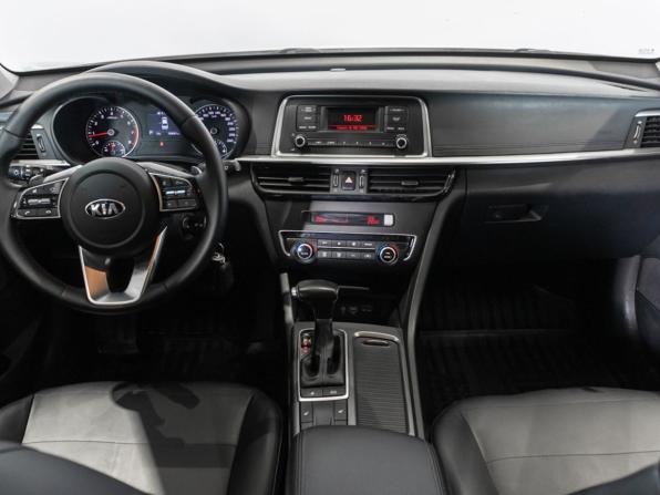 Kia Optima IV Рестайлинг с пробегом 2019 года, цена 1 768 000 рублей, 157937 км, седан, Автокод Объявления