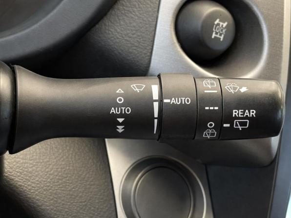 Toyota RAV4 III (XA30) Рестайлинг с пробегом 2011 года, цена 1 297 000 рублей, 204630 км, внедорожник, Автокод Объявления