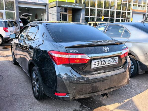 Toyota Corolla XI (E160 E170 E180) с пробегом 2014 года, цена 950 000 рублей, 197167 км, седан, Автокод Объявления
