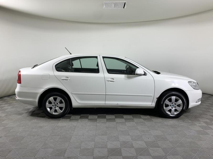 Skoda Octavia II (A5) Рестайлинг Москва  - изображение 4